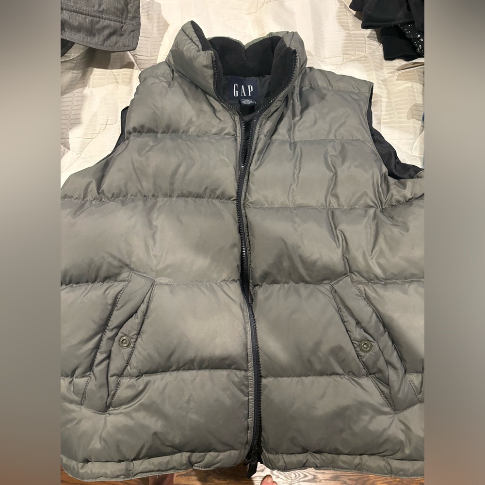 Men’s Gray Vest